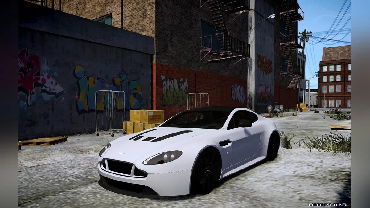 2013 Aston Martin V12 Vantage S / GTA 4