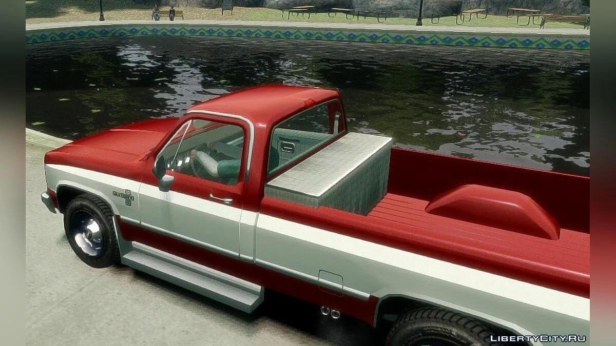 Chevrolet Silverado 1986 + ExtraLights Script / GTA 4