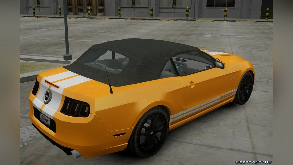 Ford Mustang GT Convertible 2013 / GTA 4