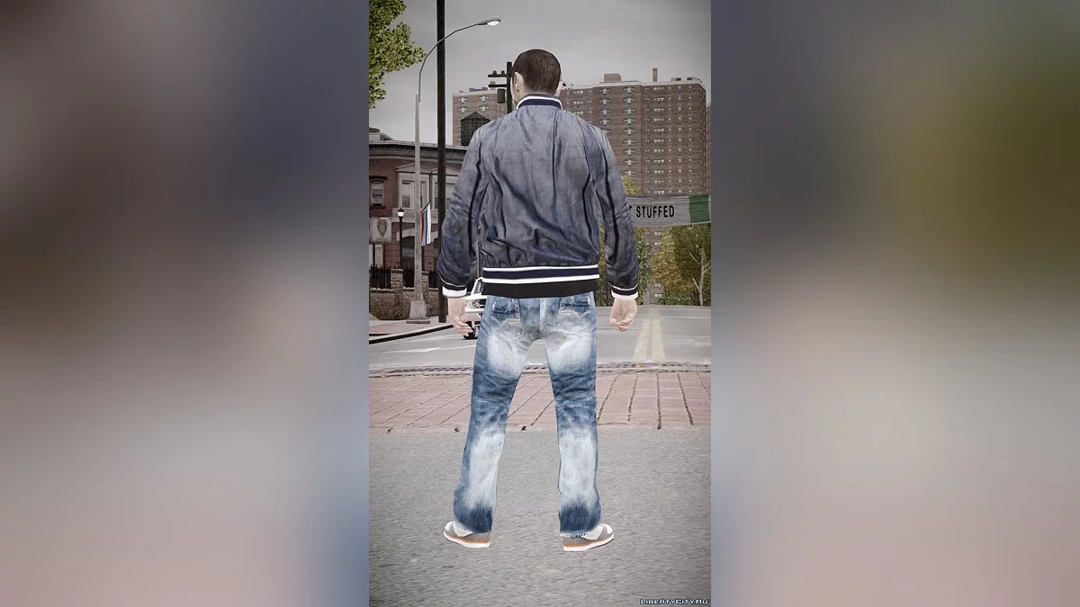 Running shoes, jacket & jeans / GTA 4