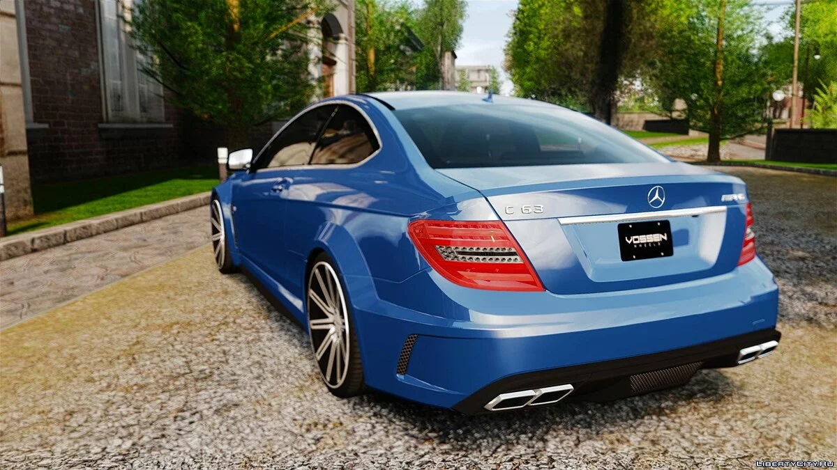 Mercedes-Benz C 63 AMG / GTA 4