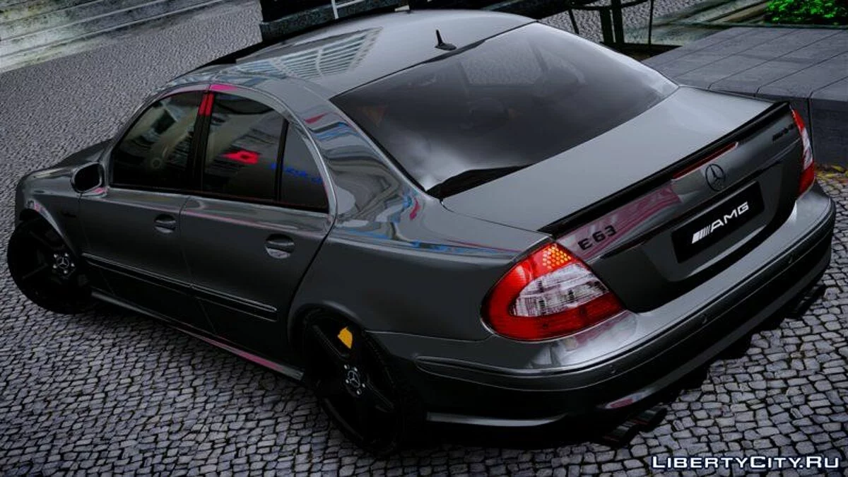 Mercedes Benz E63 W211 AMG / GTA 4