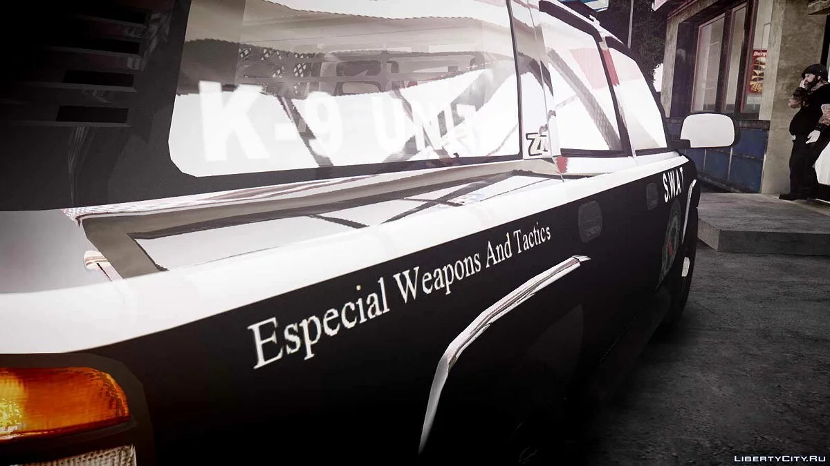 Police chevrolet TAHOE Z71 (SWAT) / GTA 4