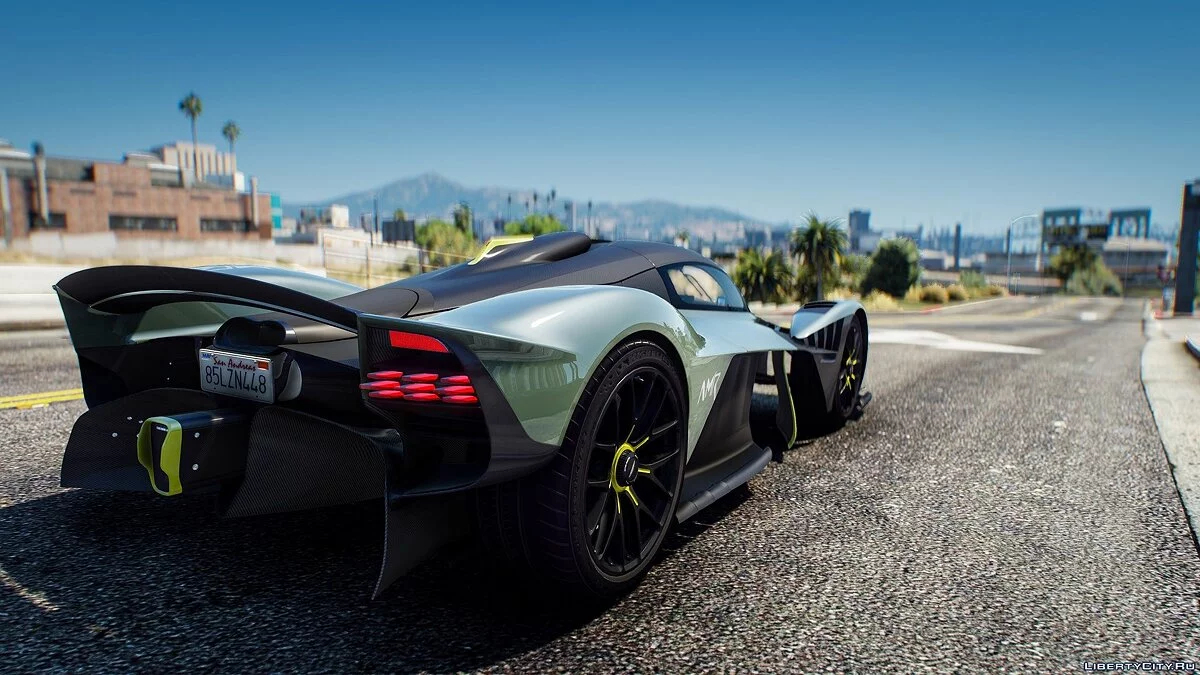 Aston Martin Valkyrie Track Pack v1.0 / GTA 5