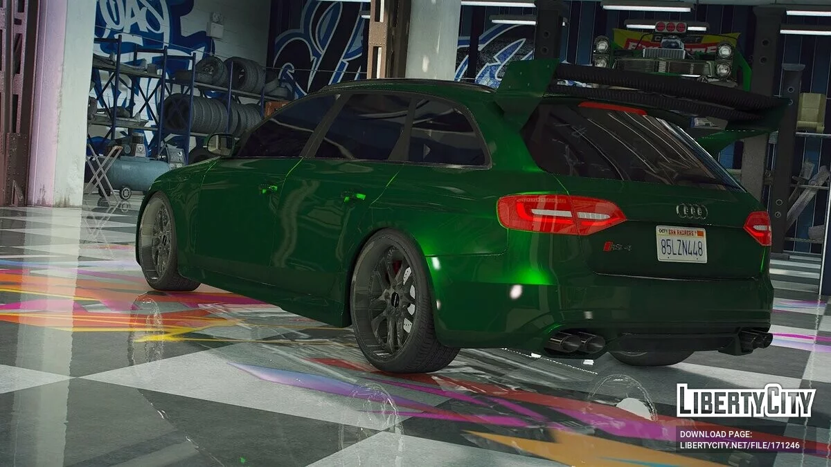 2013 Audi RS4 Avant v1.0 / GTA 5