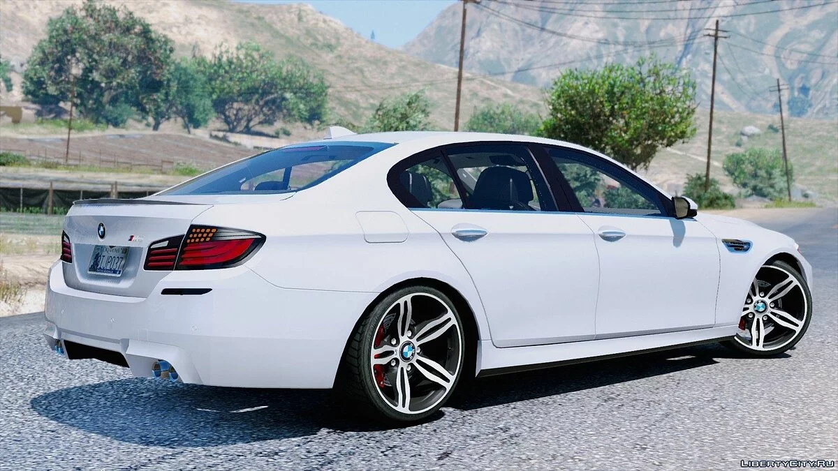BMW M5 F10 2012 / GTA 5