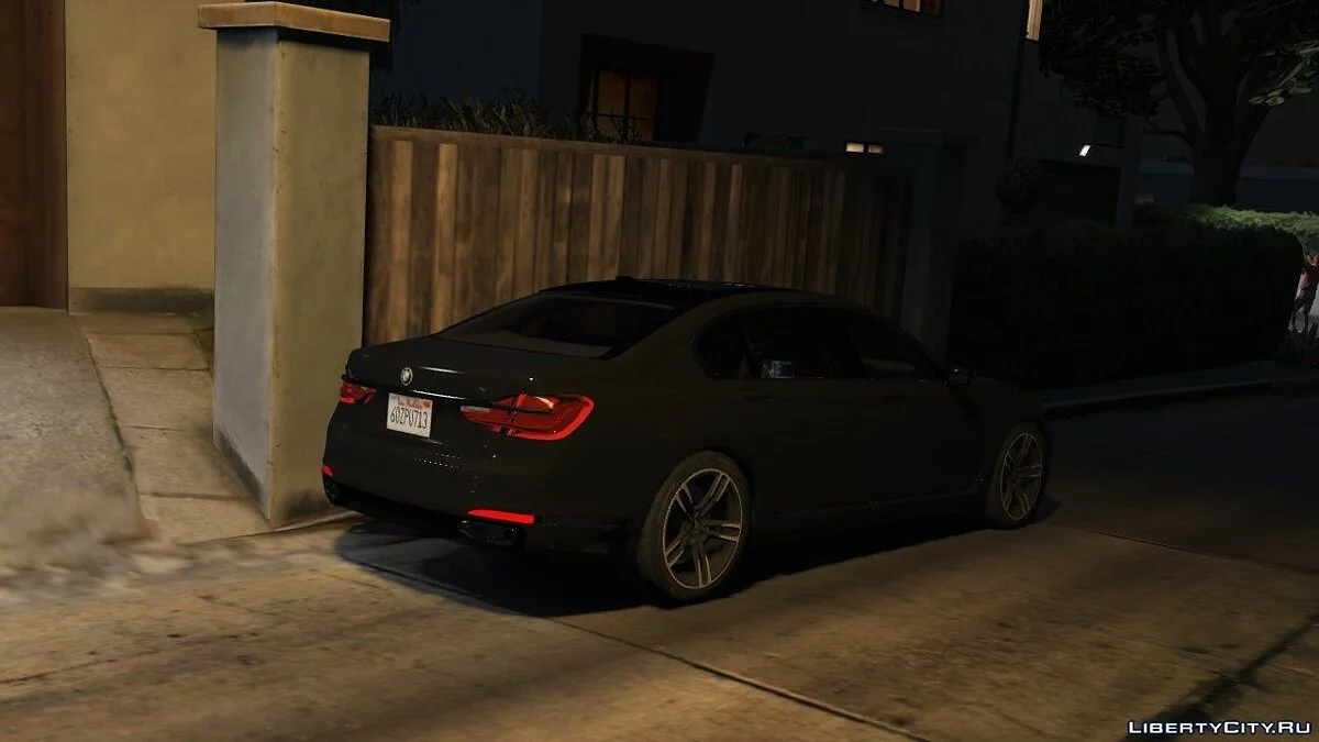 2016 BMW 750Li 1.0 / GTA 5