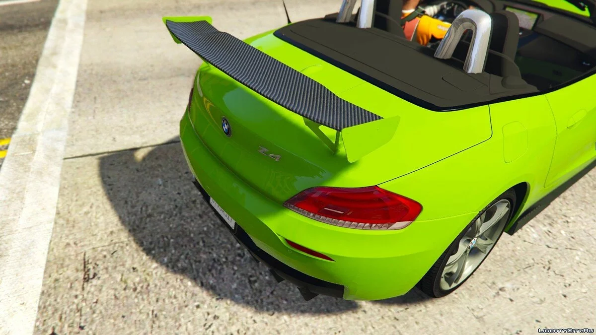 BMW Z4 sDrive28i 2012 / GTA 5