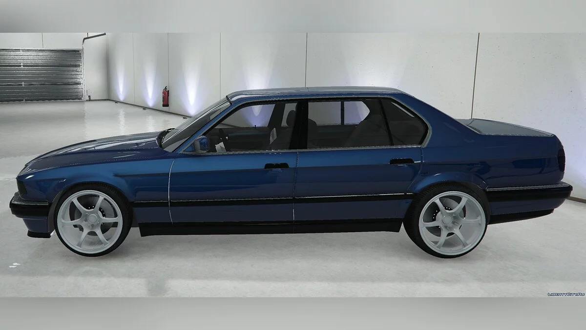 BMW 7 Series (E32) 1.0 / GTA 5