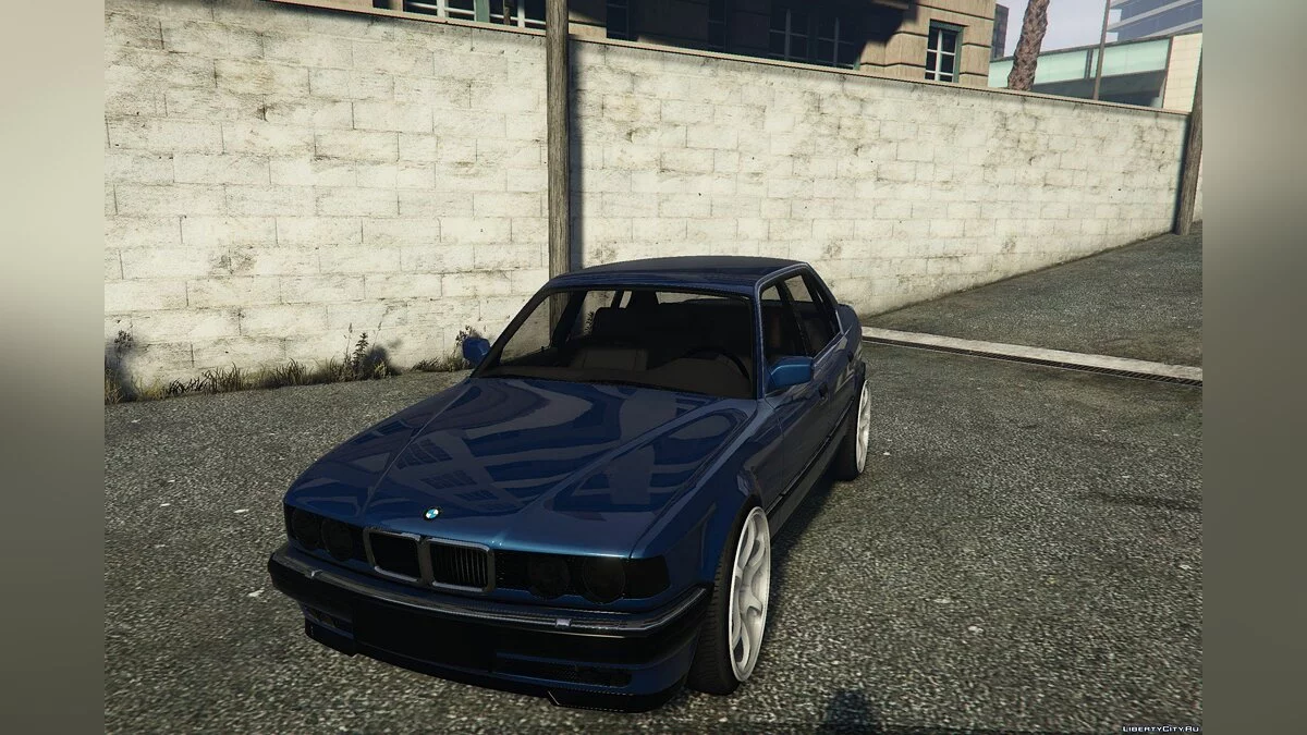 BMW 7 Series (E32) 1.0 / GTA 5