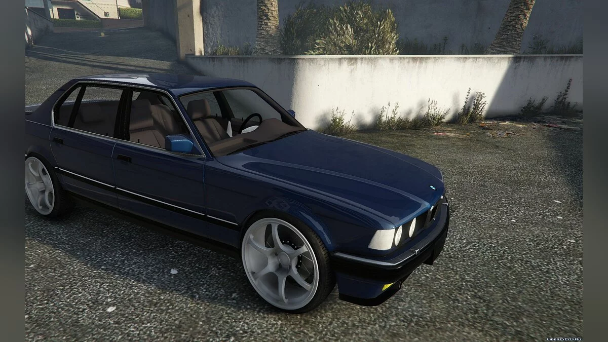 BMW 7 Series (E32) 1.0 / GTA 5