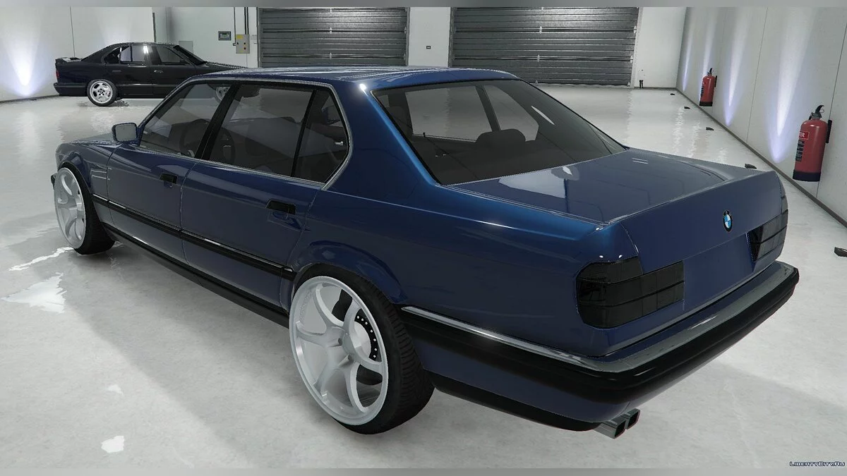 BMW 7 Series (E32) 1.0 / GTA 5