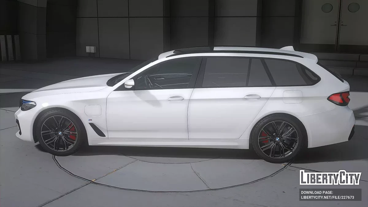 2022 BMW 530i Touring / GTA 5
