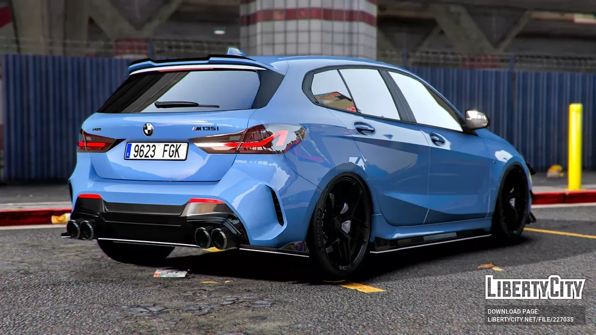 BMW 135i M + AKRAPOVIC / GTA 5