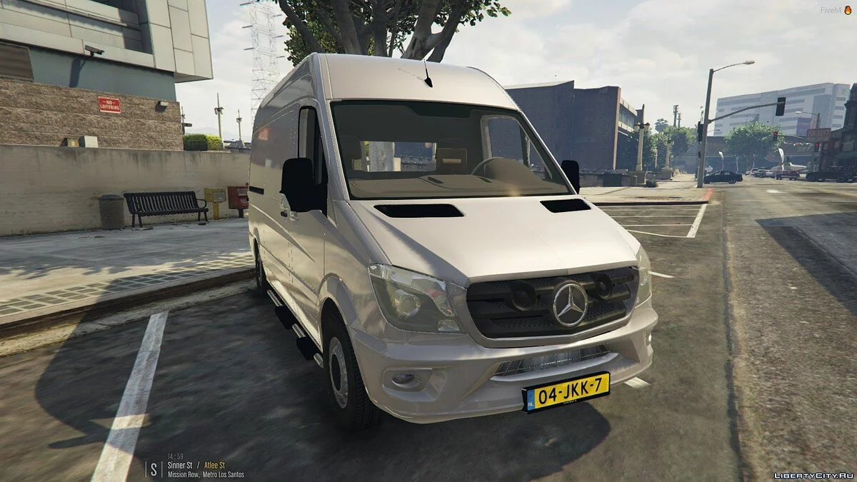Mercedes Benz Sprinter 2015 [Replace | Locked] 1.0 [FINAL] / GTA 5