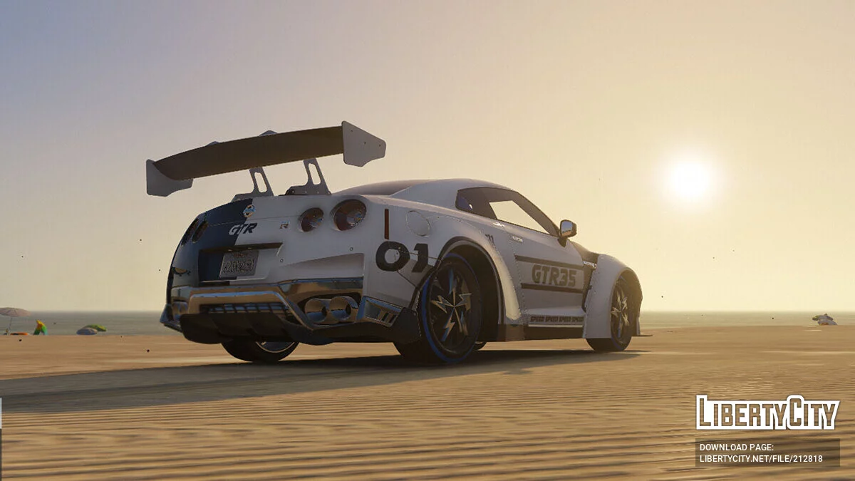 Nissan GTR Black and White Livery / GTA 5