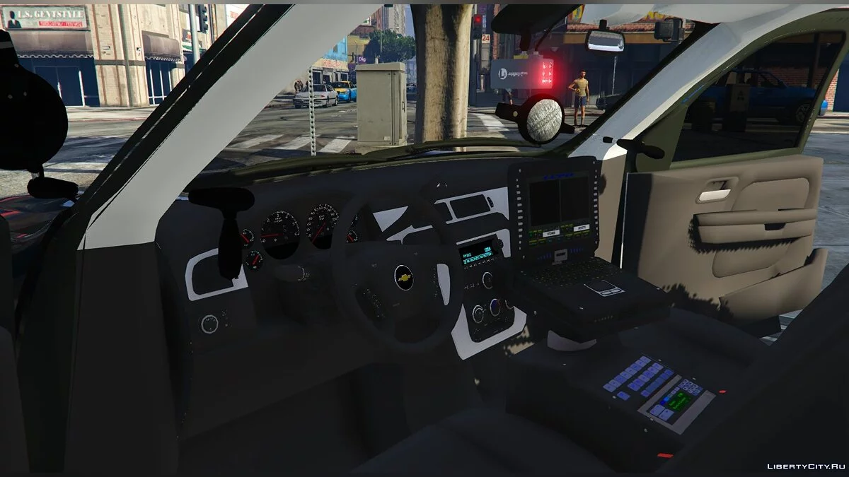 2014 Chevy Tahoe / GTA 5