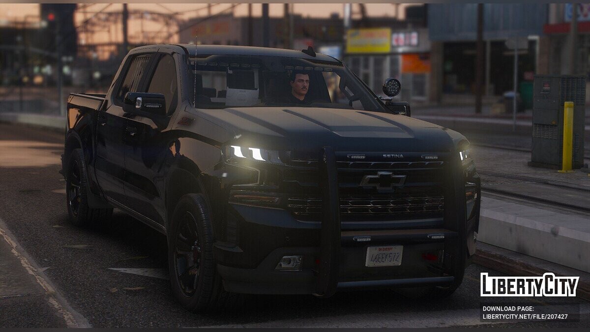 Скачать Chevrolet Silverado Undercover Blackout для GTA 5