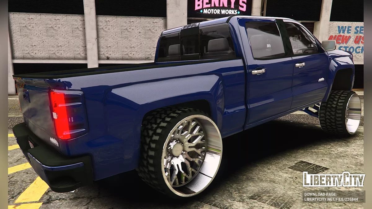 Custom Squatted Chevrolet Avalanche Pickup / GTA 5