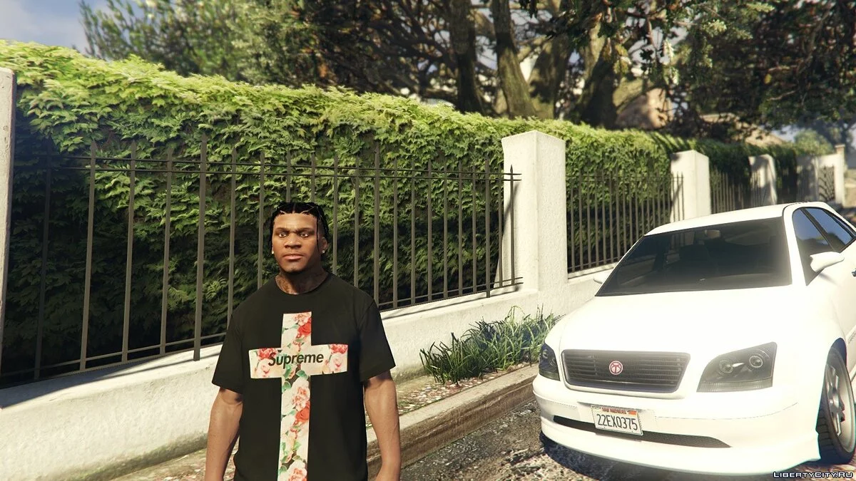 Supreme Floral Cross T-Shirt for Franklin 1.0 / GTA 5