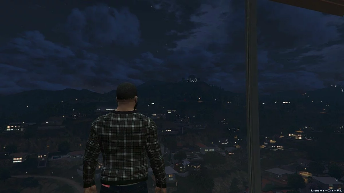 Burberry свитер / GTA 5