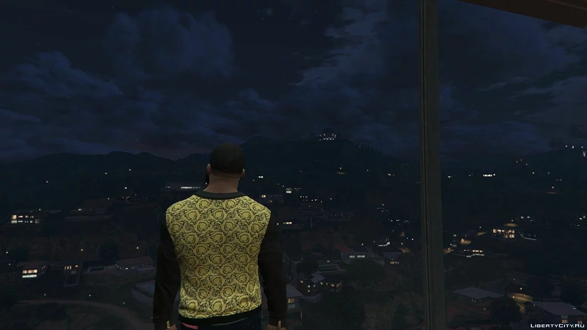 Свитер Versace / GTA 5