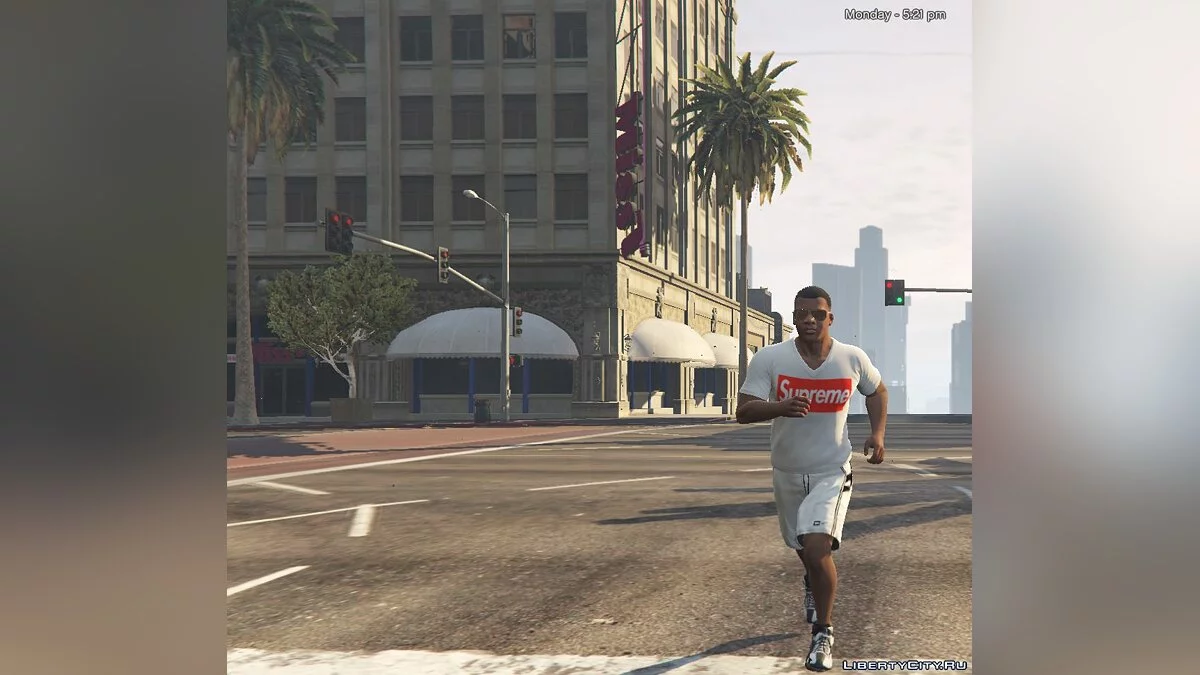 Белая футболка Supreme для Франклина / GTA 5