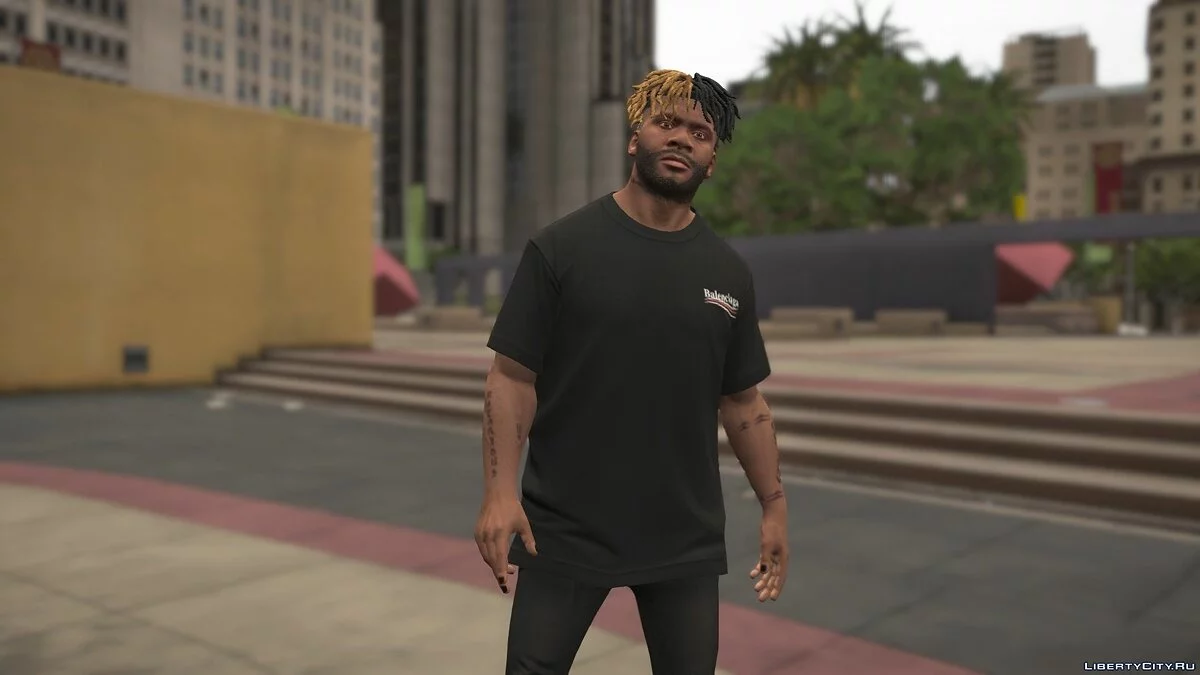 Футболка Balenciaga / GTA 5