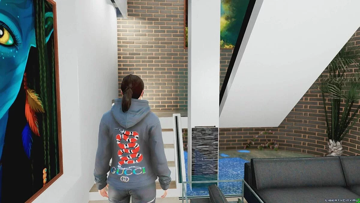 Толстовки от Gucci для Женщин  / GTA 5