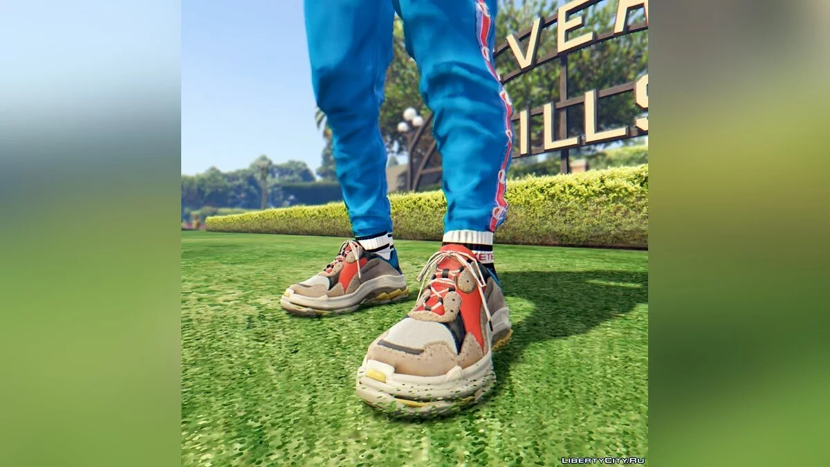 Balenciaga Triple S - 8 Color Retexture 1.0 / GTA 5