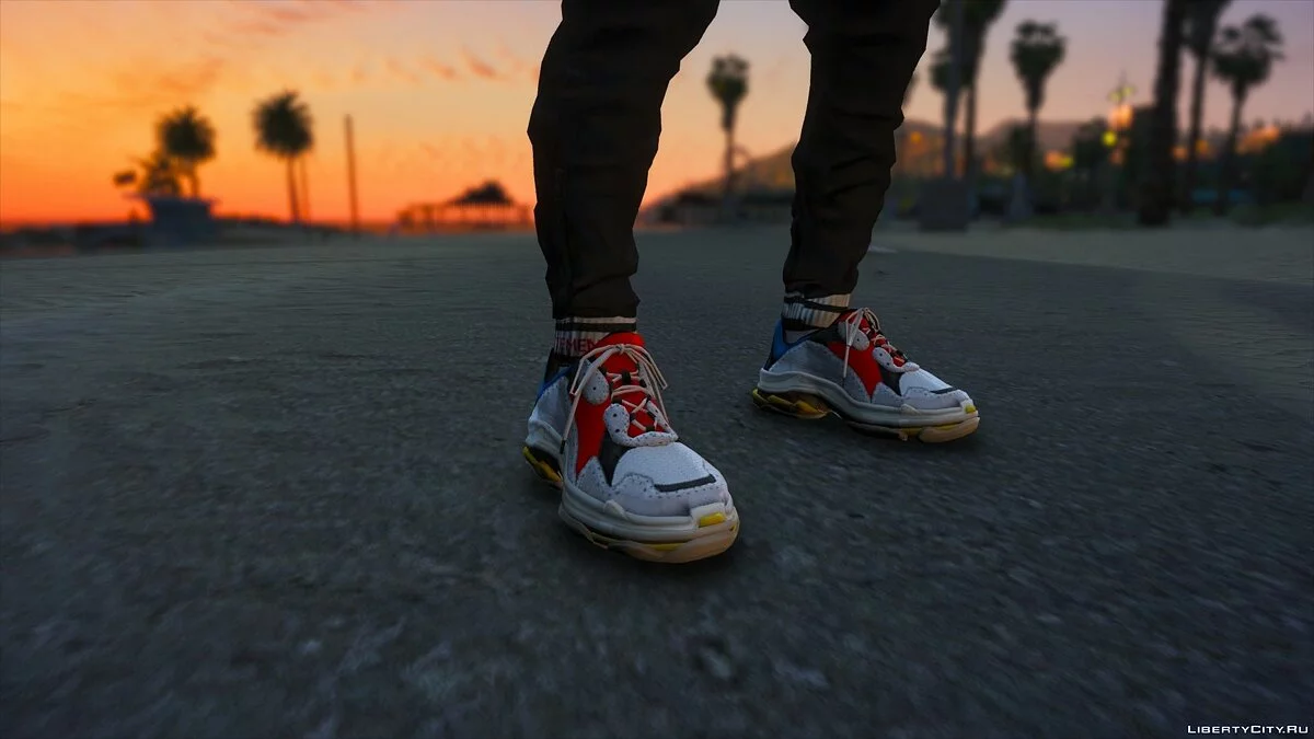 Balenciaga® -