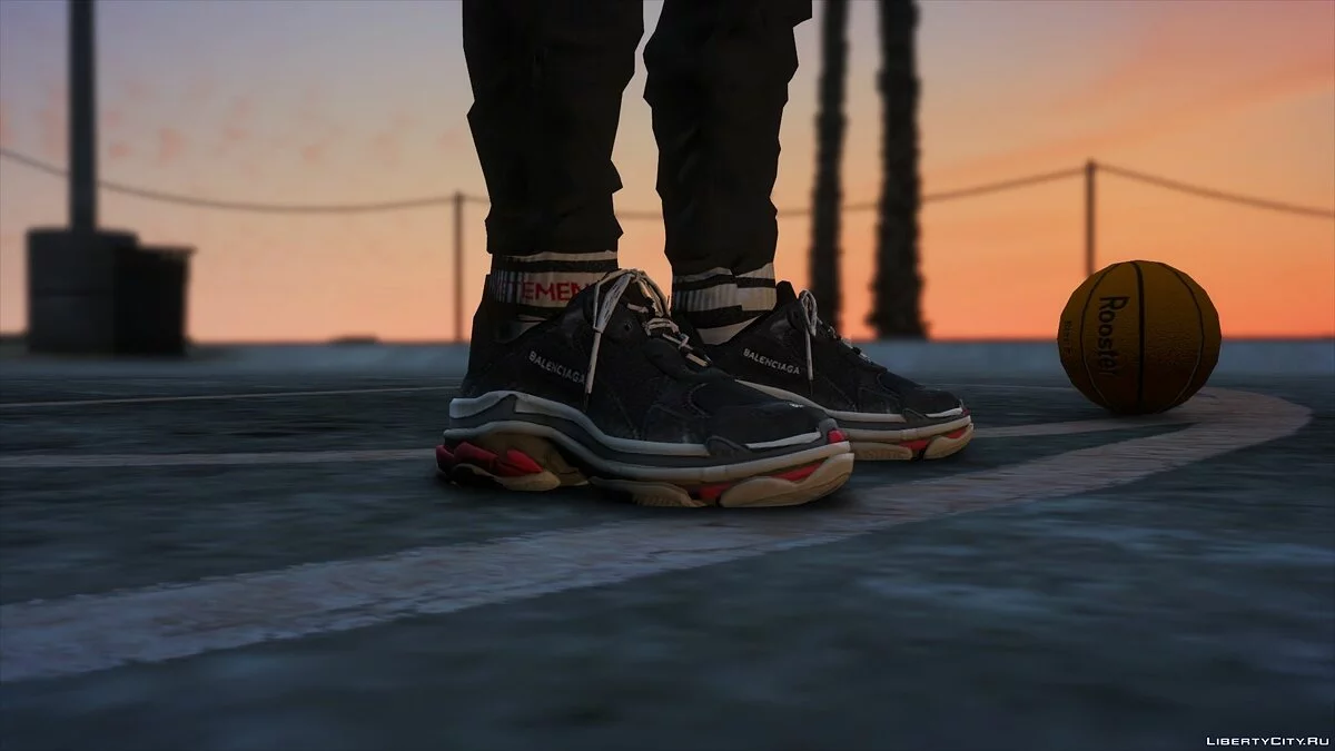 Balenciaga® -