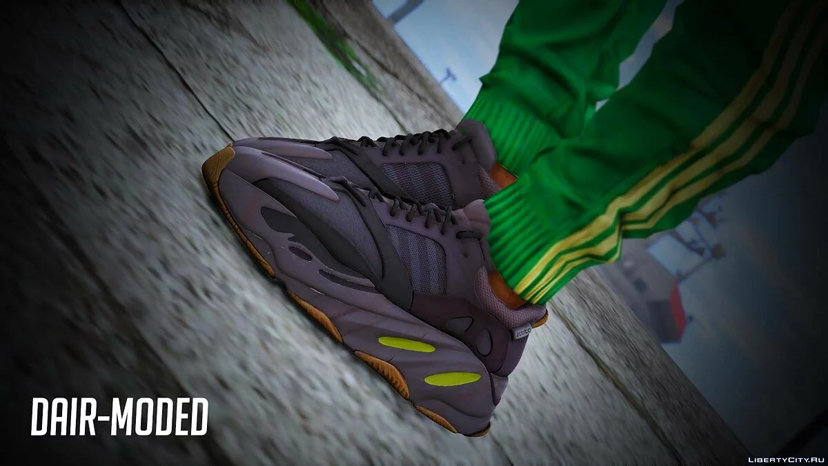 Кроссовки Adidas Yeezy  / GTA 5