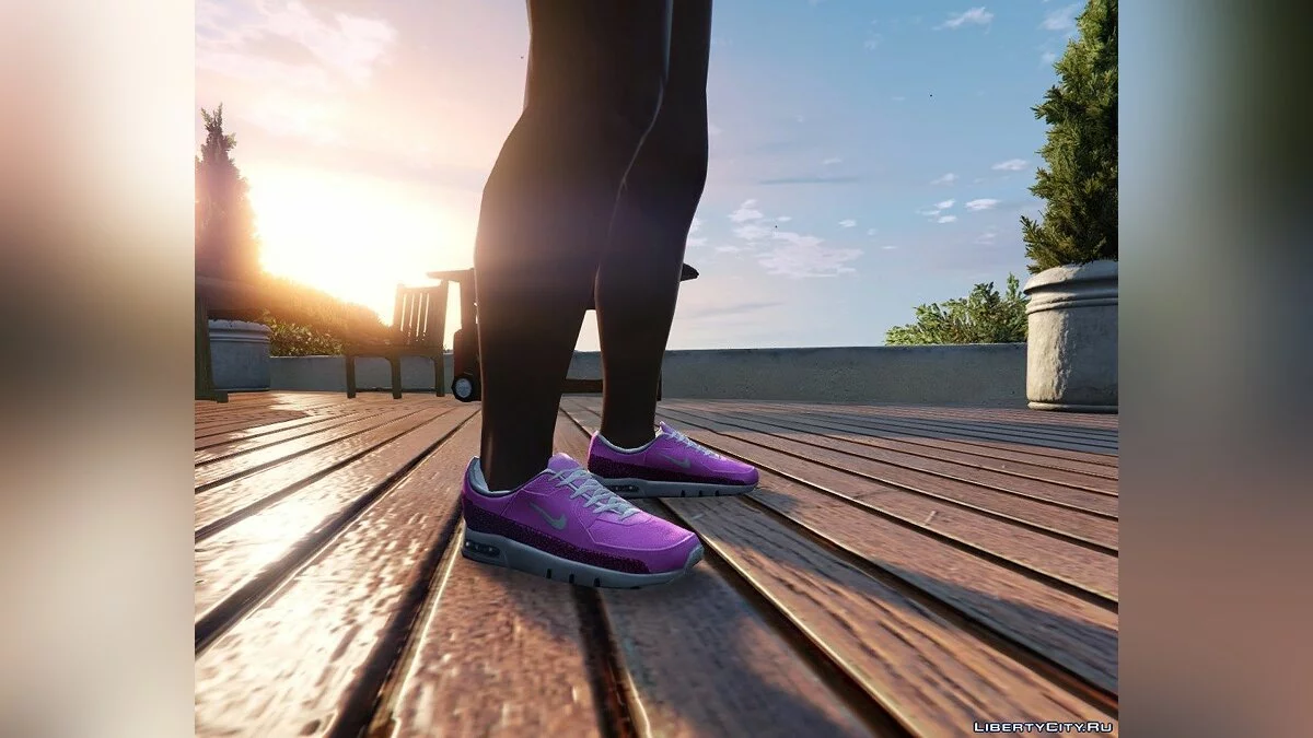 Мужские и женские кроссовки Nike / GTA 5
