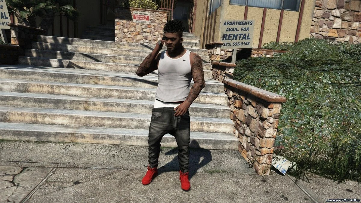 Красные и синие замшевые Jordan 5's / GTA 5