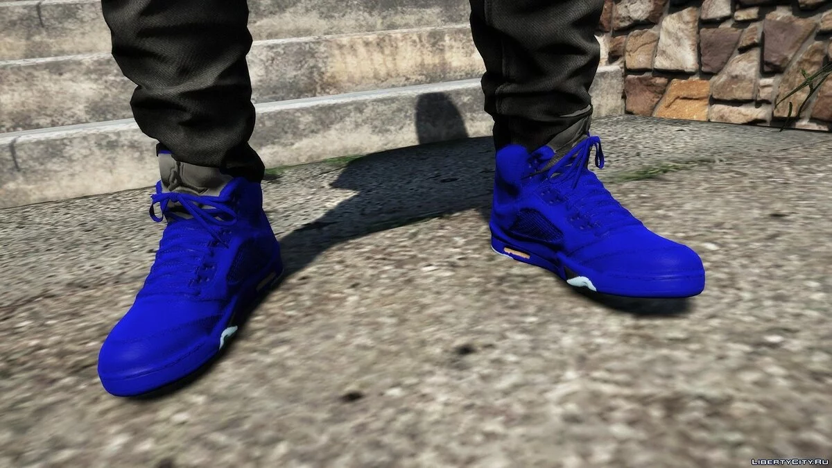 Красные и синие замшевые Jordan 5's / GTA 5