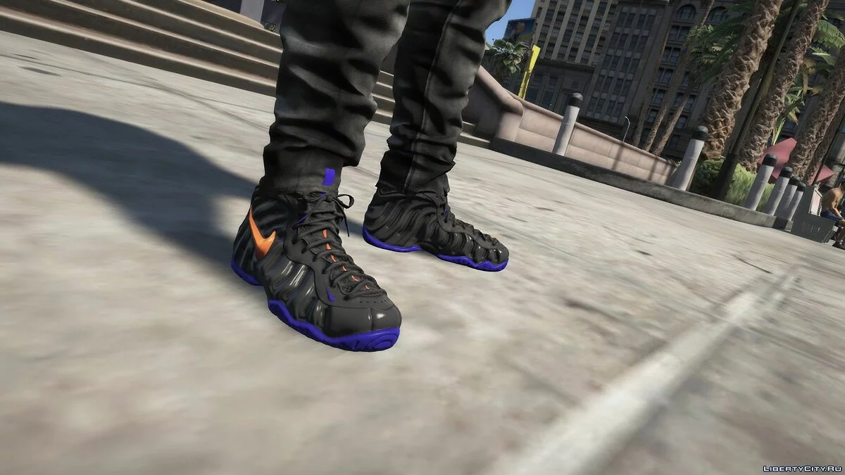 Knicks Foamposite Pro кроссовки и Knicks худи / GTA 5