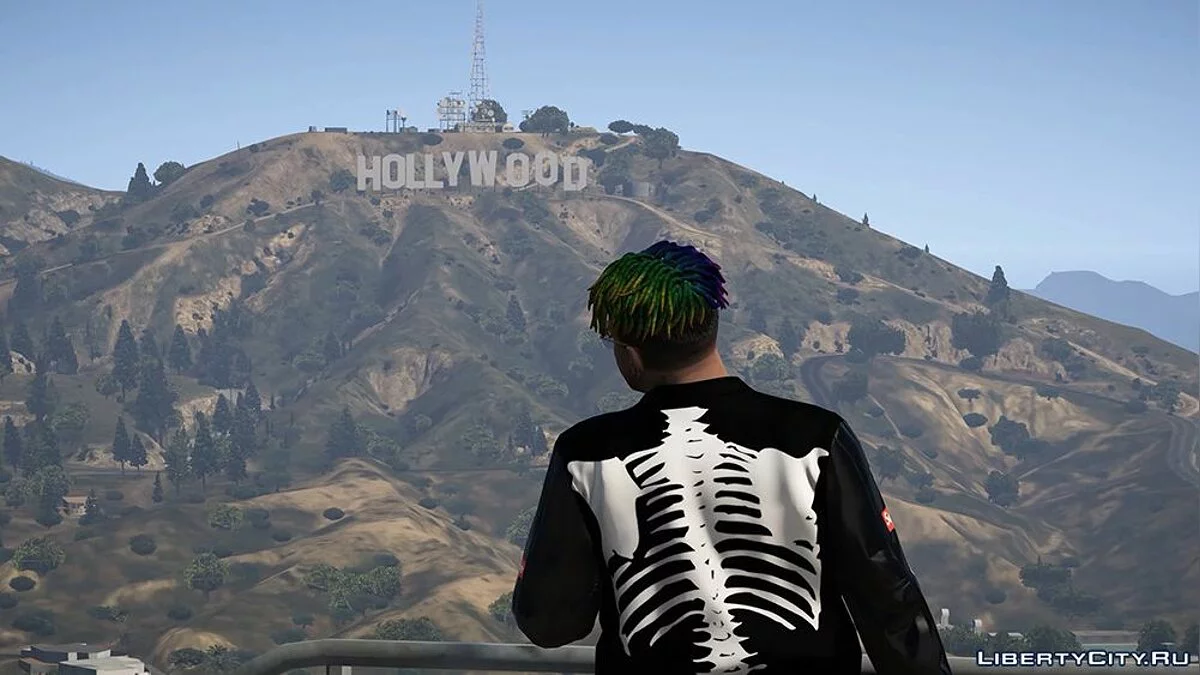 Брендовые куртка и перчатки