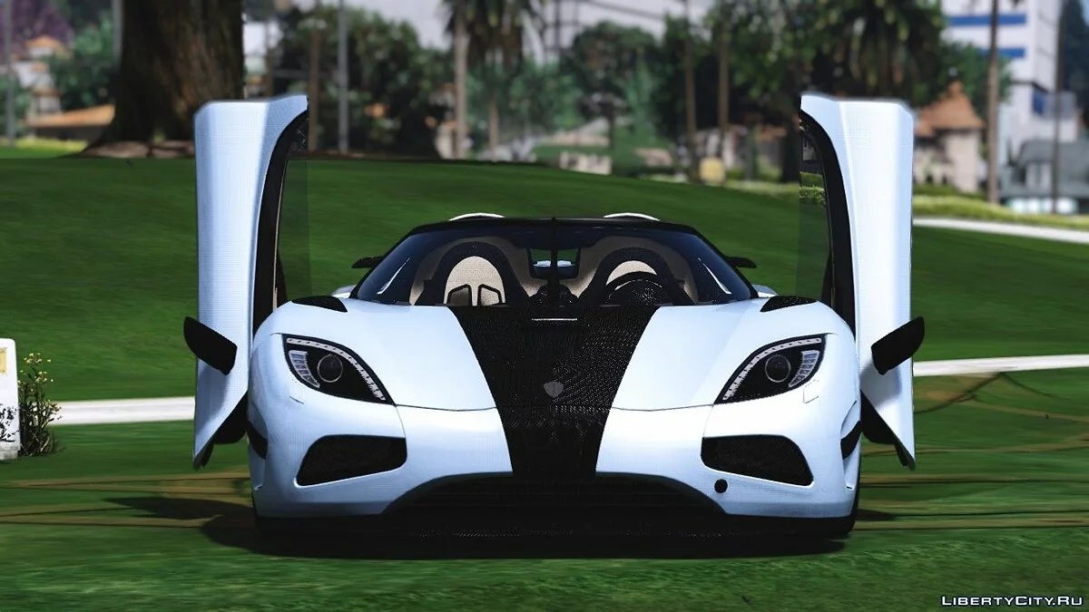 Koenigsegg Agera R with door script [Add-On] 1.0 / GTA 5