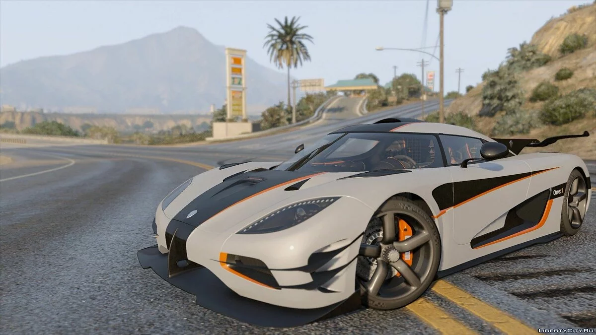 2015 Koenigsegg Agera One:1 [HQ | TripleDials | Spyder | Animated Engine] 2.0 / GTA 5