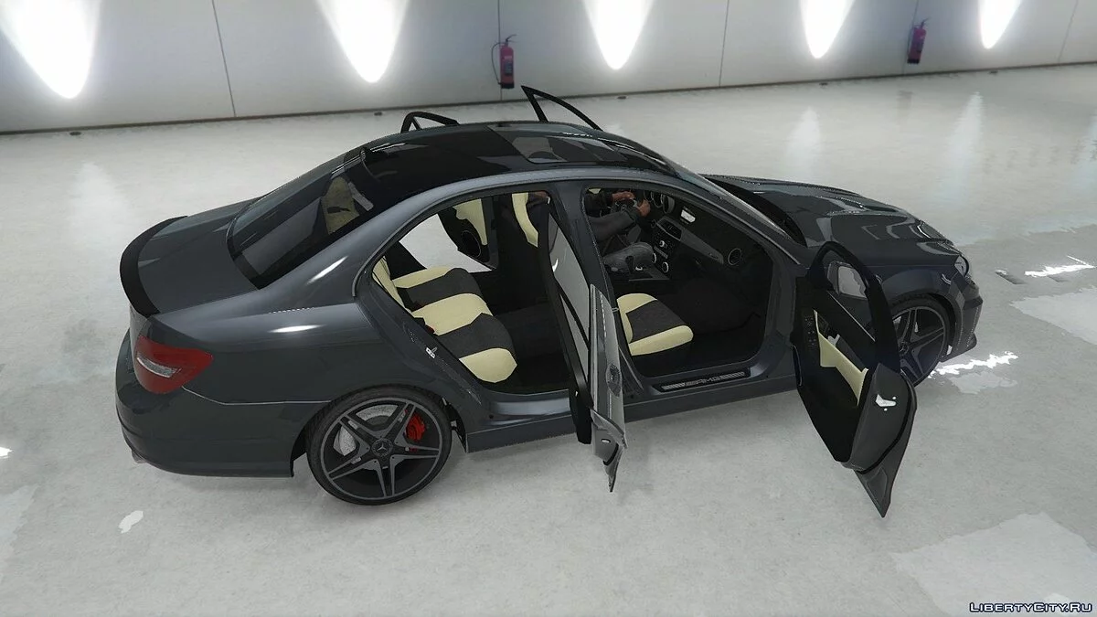 Mercedes-Benz C63 AMG / GTA 5