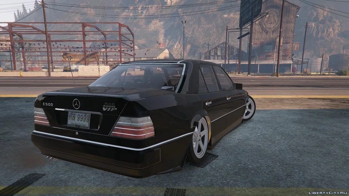 Mercedes-Benz E500 / GTA 5