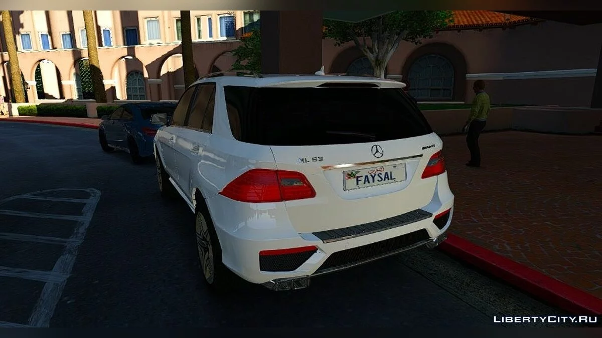 Mercedes-Benz ML63 ///AMG 2014 / GTA 5