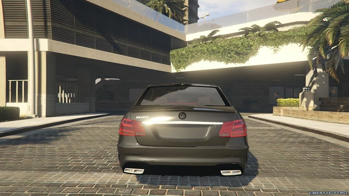 Mercedes-Benz E63 Brabus / GTA 5