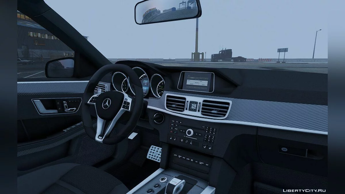 Mercedes-Benz E63 Brabus 850HP / GTA 5