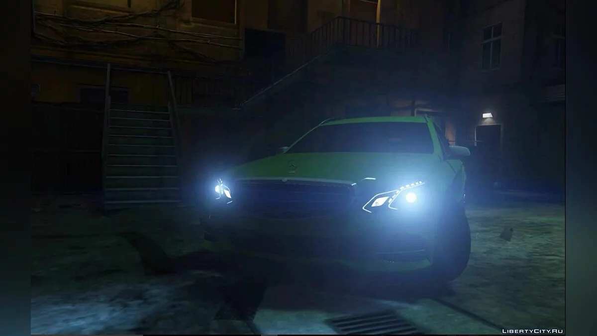 2015 Mercedes-Benz E Klasse T-Modell (Estate) / GTA 5