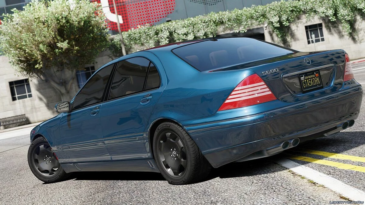 Mercedes-Benz S600 W220 2.0 / GTA 5