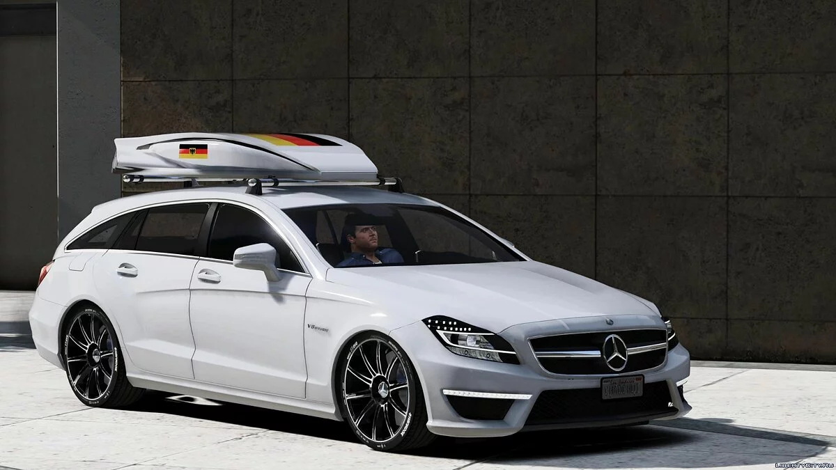CLS63 ///AMG Shooting (Add-on) 1.0 / GTA 5
