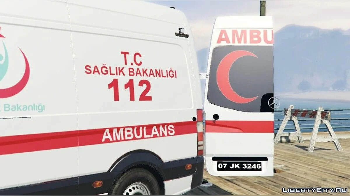 Mercedes-Benz Sprinter - турецкая скорая помощь / GTA 5