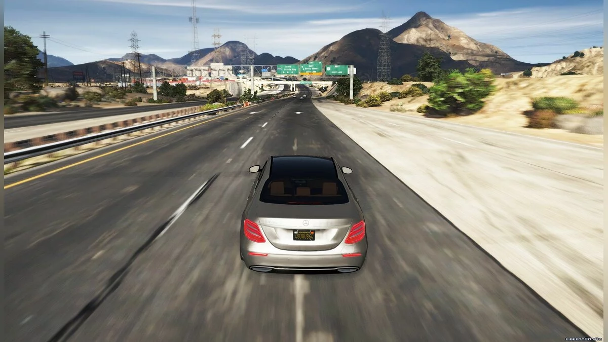 Mercedes Benz E-Class 2015 / GTA 5